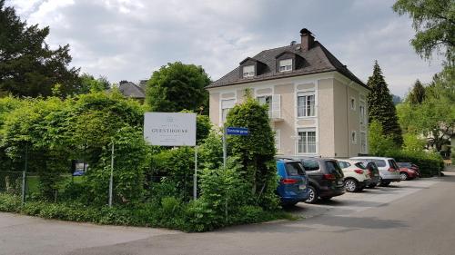 The Little Guesthouse - image 25
