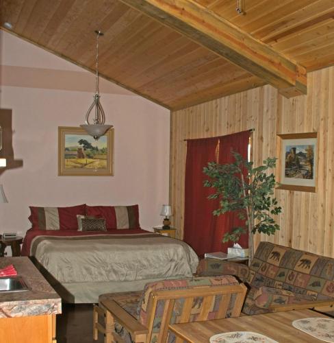 DiamondStone Guest Lodges