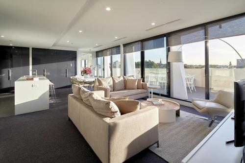 381 Cremorne, Melbourne
