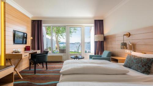 1 queen bed