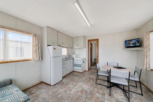 Konyha, Benalla Tourist Park in Benalla