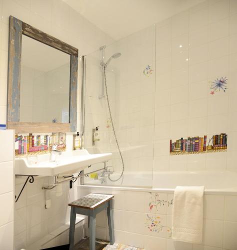 Hôtel Malar - image 9