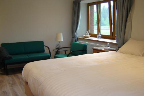 Deluxe Double or Twin Room with Mountain View