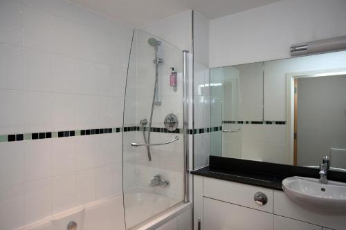 The Spires Serviced Apartments Birmingham - image 5