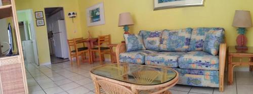 Atlantic Sands Beach Suites - image 3
