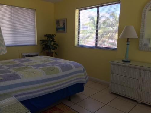 Atlantic Sands Beach Suites in Hollywood, USA