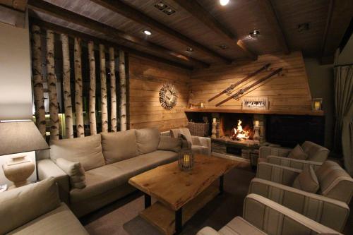 . Eira Ski Lodge