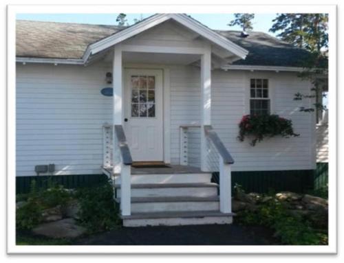 One-Bedroom Cottage