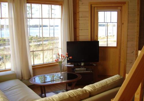 Tiiringolf Cottages - image 7