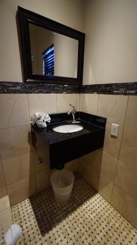 Trylon Hotel - Hollywood – Hollywood, CA