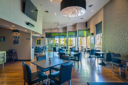 Z Loft Extended Stay Hotel - 레스토랑