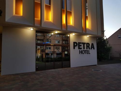 Petra Hotel in Nyíregyháza