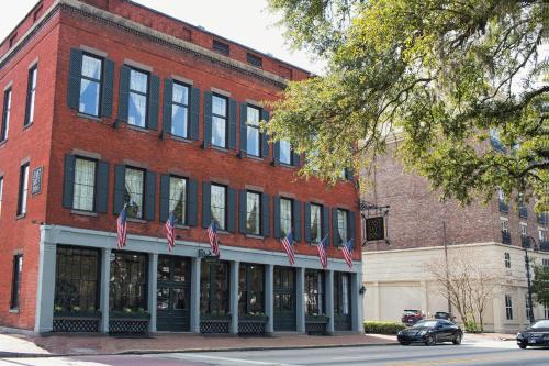 East Bay Inn, Historic Inns of Savannah Collection