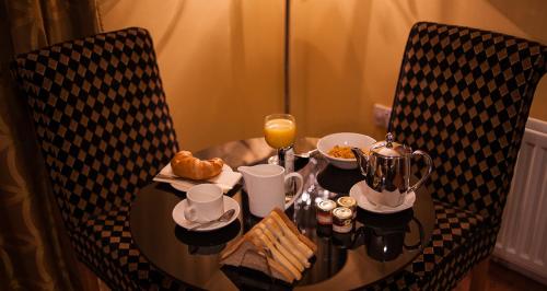 Dunsilly Hotel - image 14