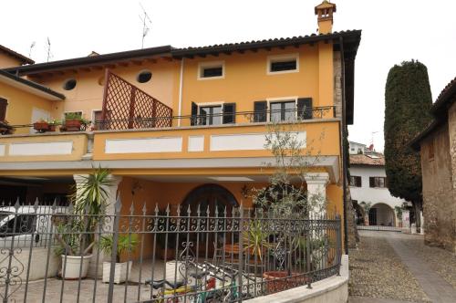  Casa di Olga, Pension in Padenghe sul Garda