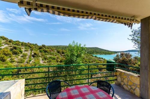 One-Bedroom Holiday Home