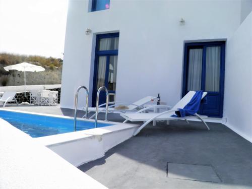 Santorini Traditional Suites