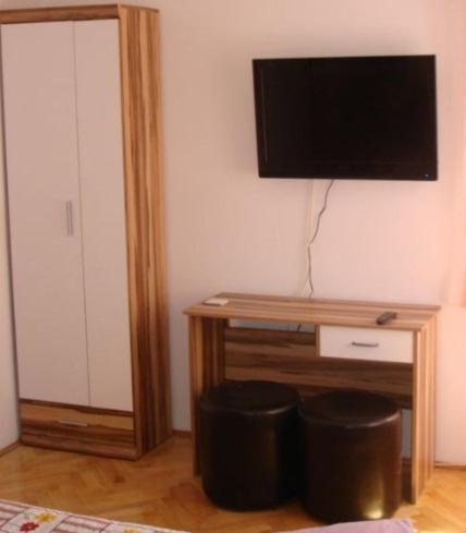 Firule Center Rooms - image 2