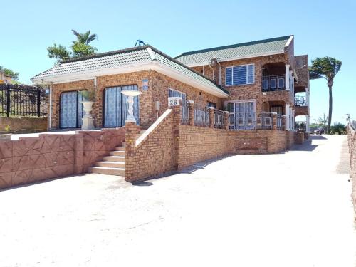 Entrance, RJs Guesthouse in Newlands West