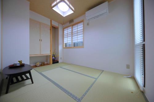 Superior Family Room image 5