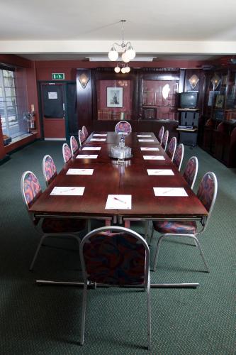 The Aviator Hotel - image 8