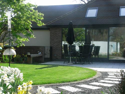 South Lodge - image 12