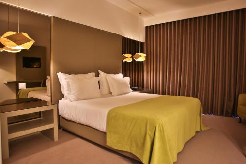 Delfim Douro Hotel - image 11