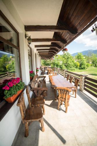 Bran Chalet 3