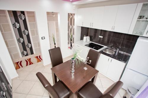 Dapur, Apartments Admiral in Perast