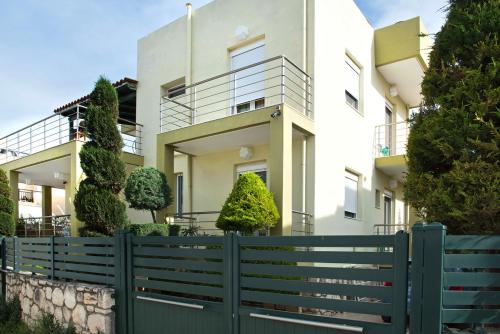  ApArt Gallery Villa in Karteros