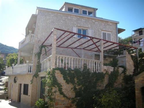  Vis Apartments Simunovic, Pension in Vis