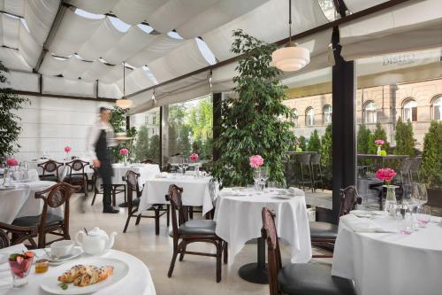 Esplanade Zagreb Hotel - image 2