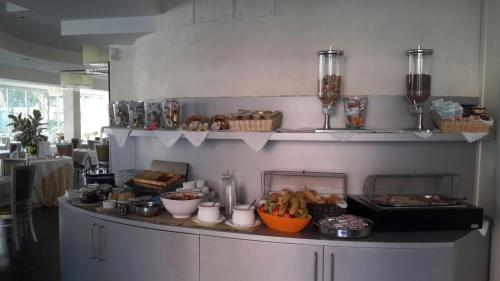 Hotel Caribia Pinarella - main image
