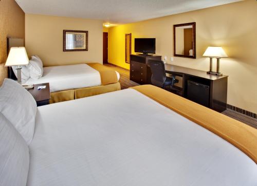 Holiday Inn Express Hotel & Suites Council Bluffs - Convention Center Area, an IHG Hotel