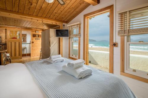 Tolcarne Beach Colonial Restaurant and Rooms – Newquay