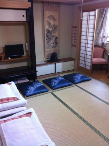 Japanese-Style Triple Room with Shared Bathroom - Non-Smoking