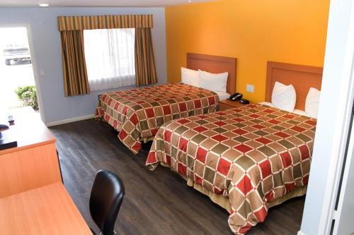 基恩城奇費爾斯旅館 (Keefers Inn King City) in 金城