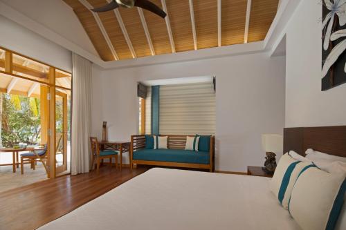 Deluxe Bungalow  - Beach Front image 8