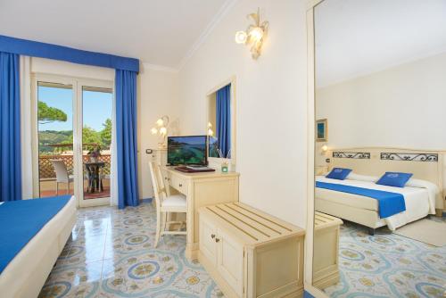 Hotel Biodola - image 9