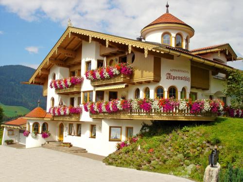 Appartements Alpenschlössl in Oberau, Österreich