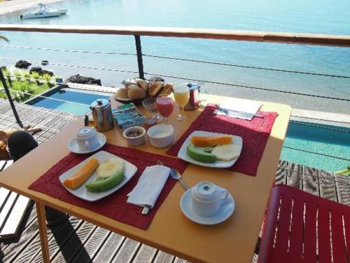 Food and beverages, L'heure Bleue in Nosy Be