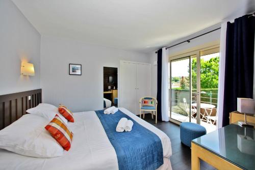Hotel de Compostelle - image 7