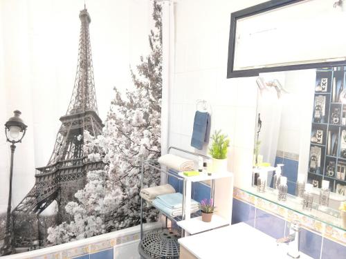 Le Parisien T1Antony-Berny by Beds4Wanderlust - 35m2 avec Balcon - Aéroport Orly 5miles - Train Station RER B ORLYVAL 1mile