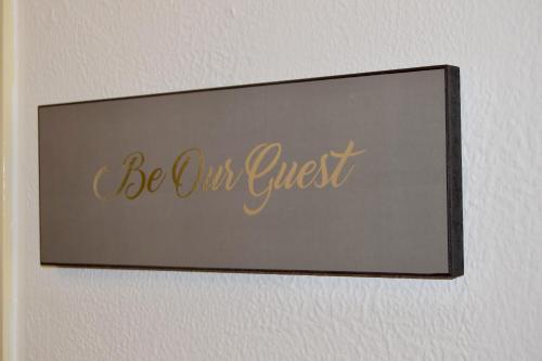 Avenue Guest House - image 8