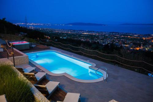 Villa Blue Hill