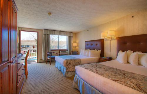 Rhumb Line Resort