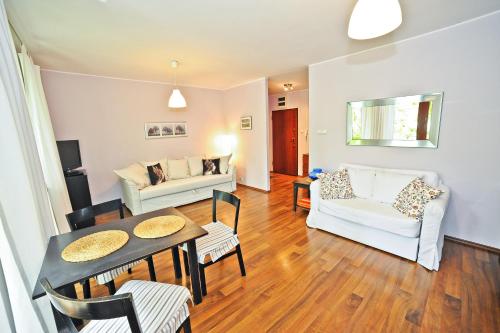 Duet By Grand Apartments — rental in 120 Armii Krajowej, Sopot PL, 81824