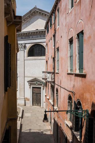 Ca' Drio San Marco - Tap to explore photos