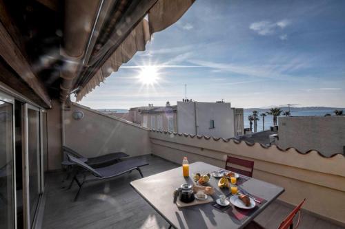 Coup de coeur: duplex centre ville vue mer & port - Location saisonnière - Bandol