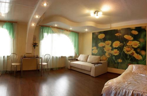 Квартира на проспекте Александра Поля с ромашками (Apartment on the Oleksandra Polia avenue with chamomiles), Dněpropetrovsk (fotografie 4)